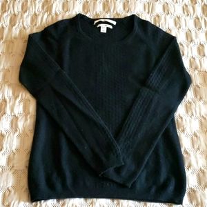 Max Studio Women's Classic Cashmere with exposed holes, Crewneck sweater, sz M